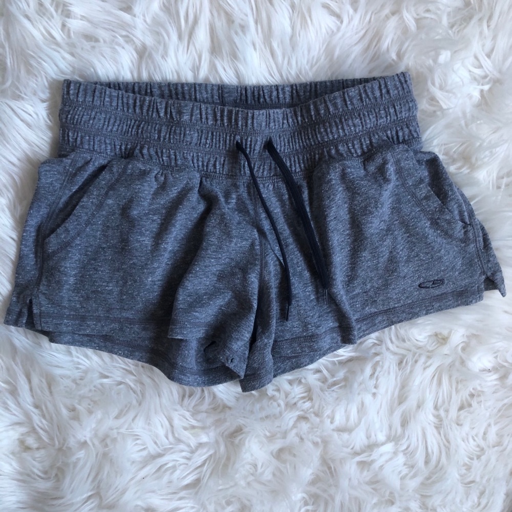 • champion shorts •